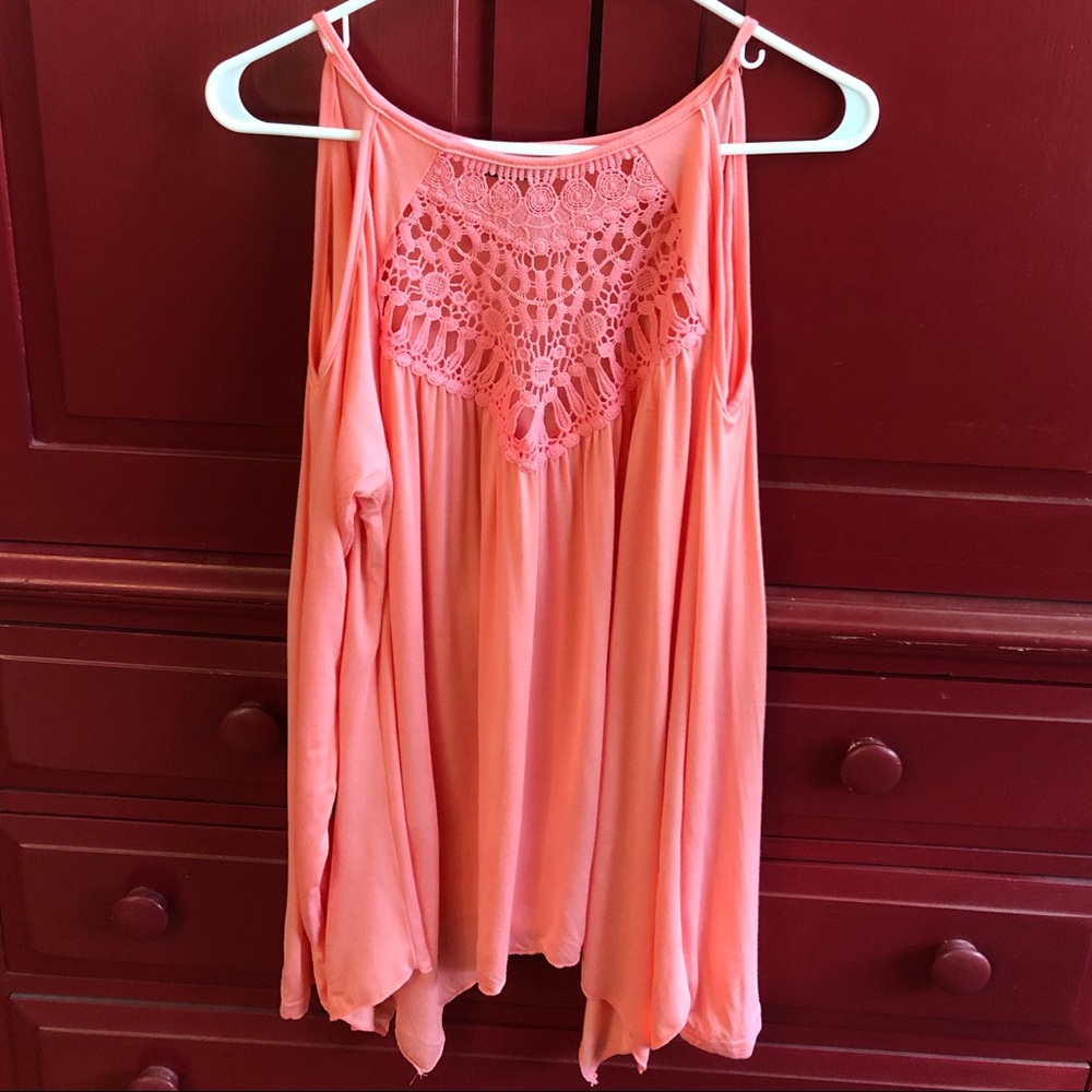 Long sleeved knit shirt